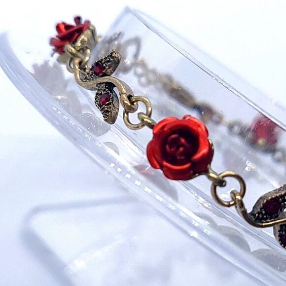 Red Rose Bracelet Beauty and the Beast Romantic Jewelry Love Girlfriend Gift New - Picture 3 of 10